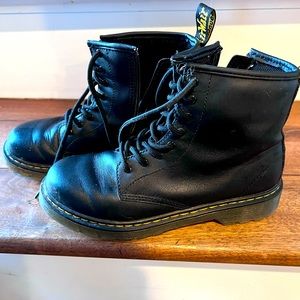 Black Dr. martens youth size 4